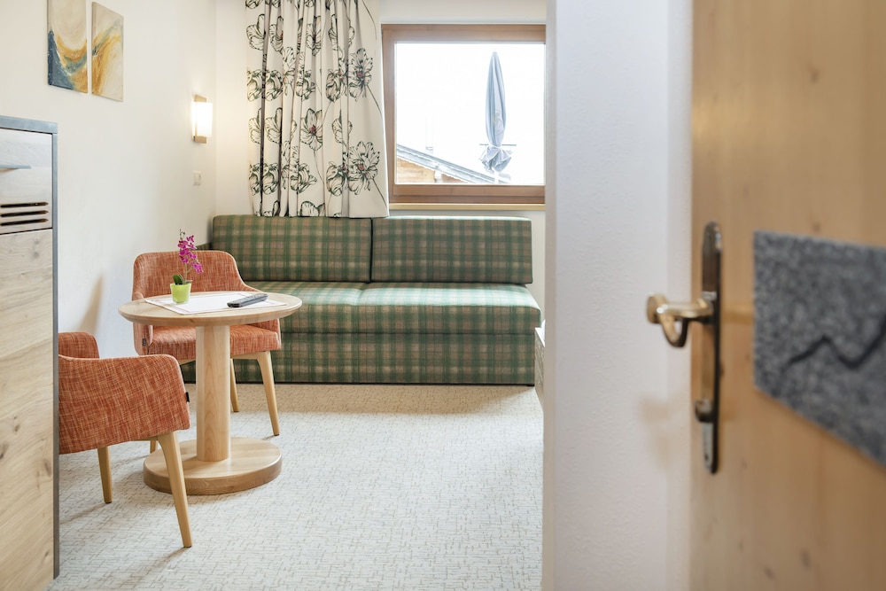 Comfort Double Room, Balcony, Mountain View photo 1