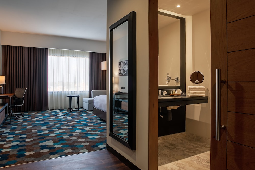 Room, 1 King Bed, Accessible (Roll-In Shower) - Photo 1