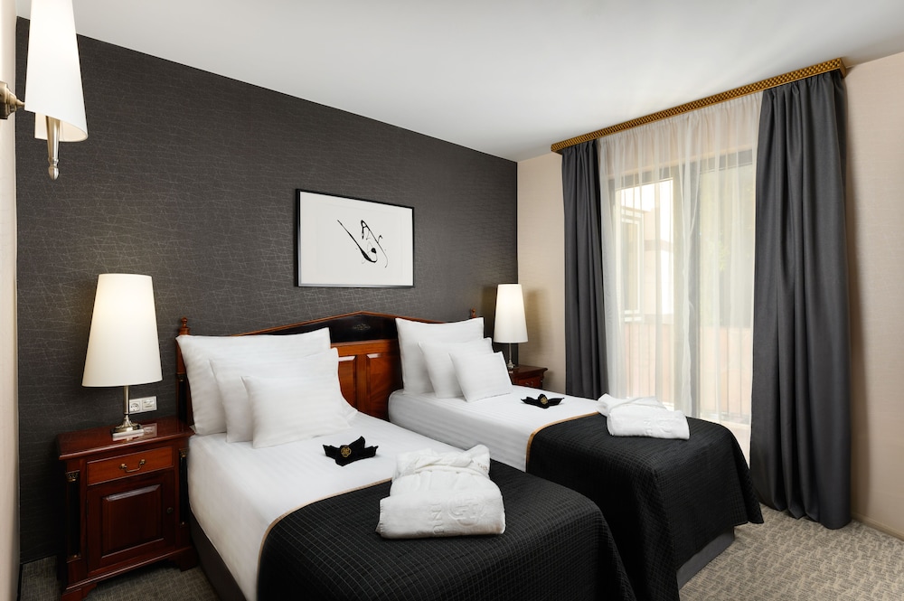 Superior Room - Photo 8