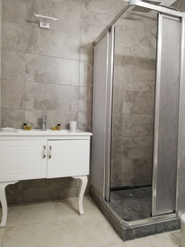 Standard Double or Twin Room photo 2