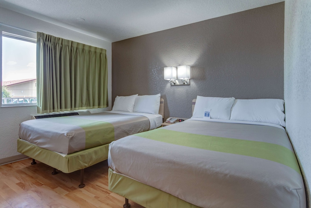 Standard Room, 2 Double Beds, Smoking, Kitchenette photo 1
