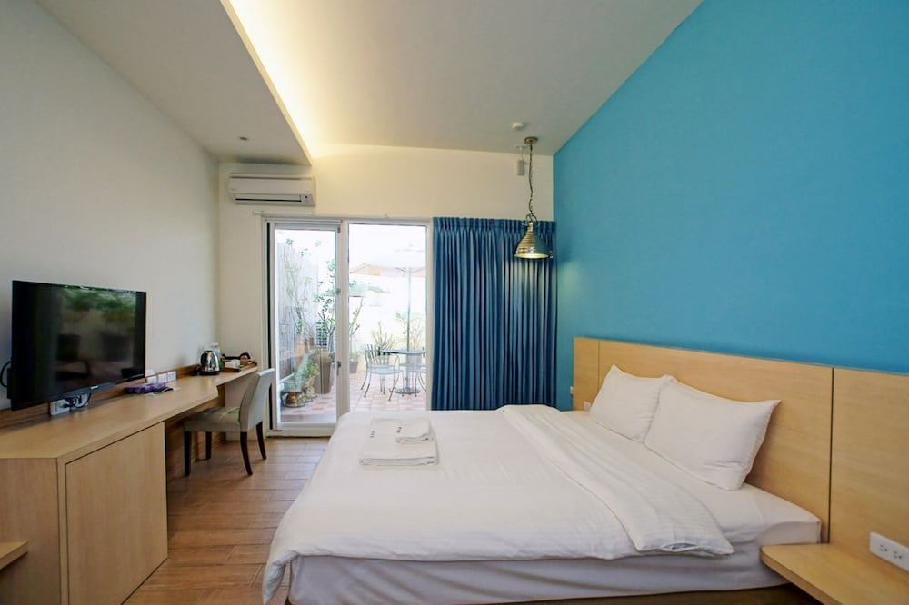 Gallery Double Room, 1 Bedroom, Patio photo 3