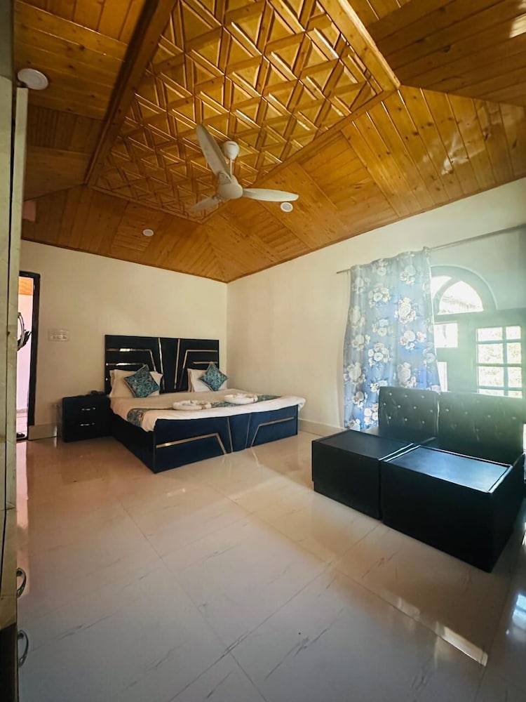 Superior Double Room, Garden View