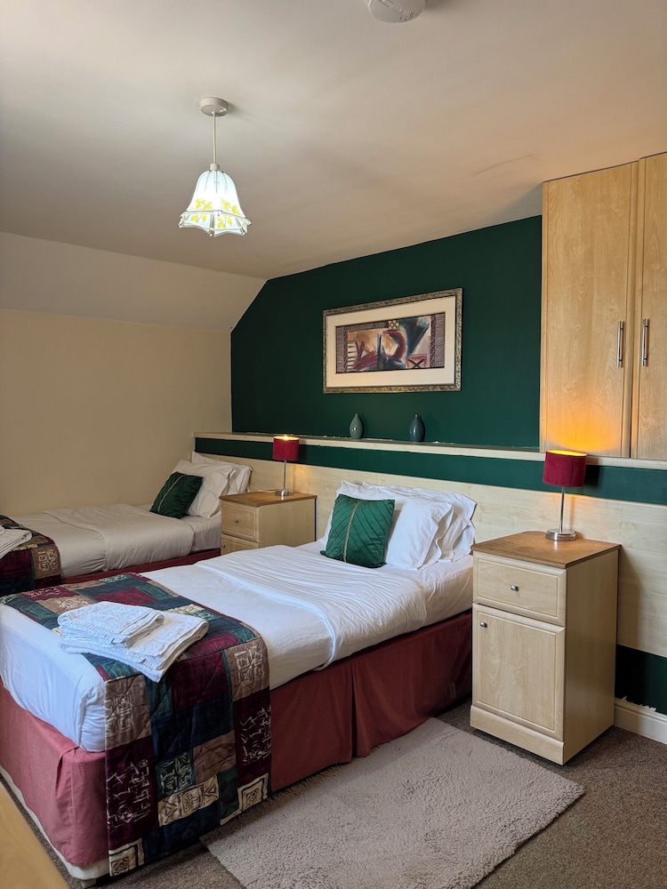 Deluxe Twin Room, 2 Twin Beds photo 2