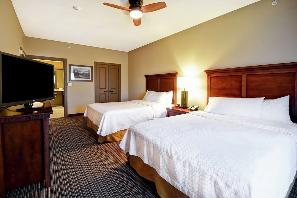 Suite, 2 Queen Beds, Accessible, Bathtub photo 3