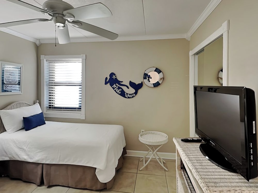 Condo, Multiple Beds, Balcony, Ocean View (#306 - No Pets) photo 3
