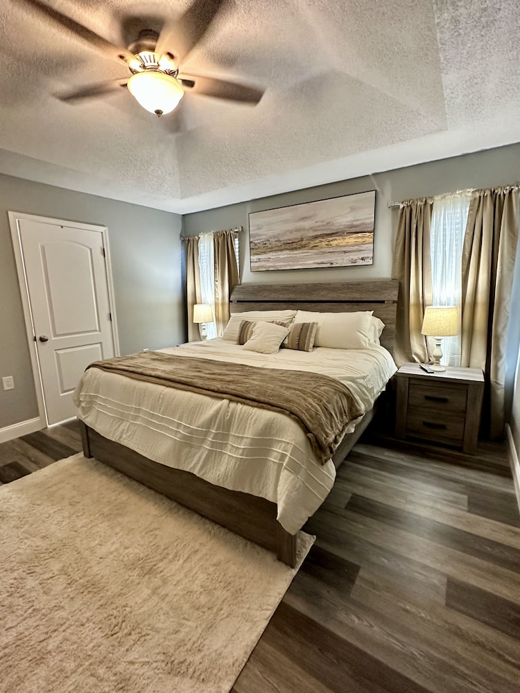 House, 4 Bedrooms photo 1