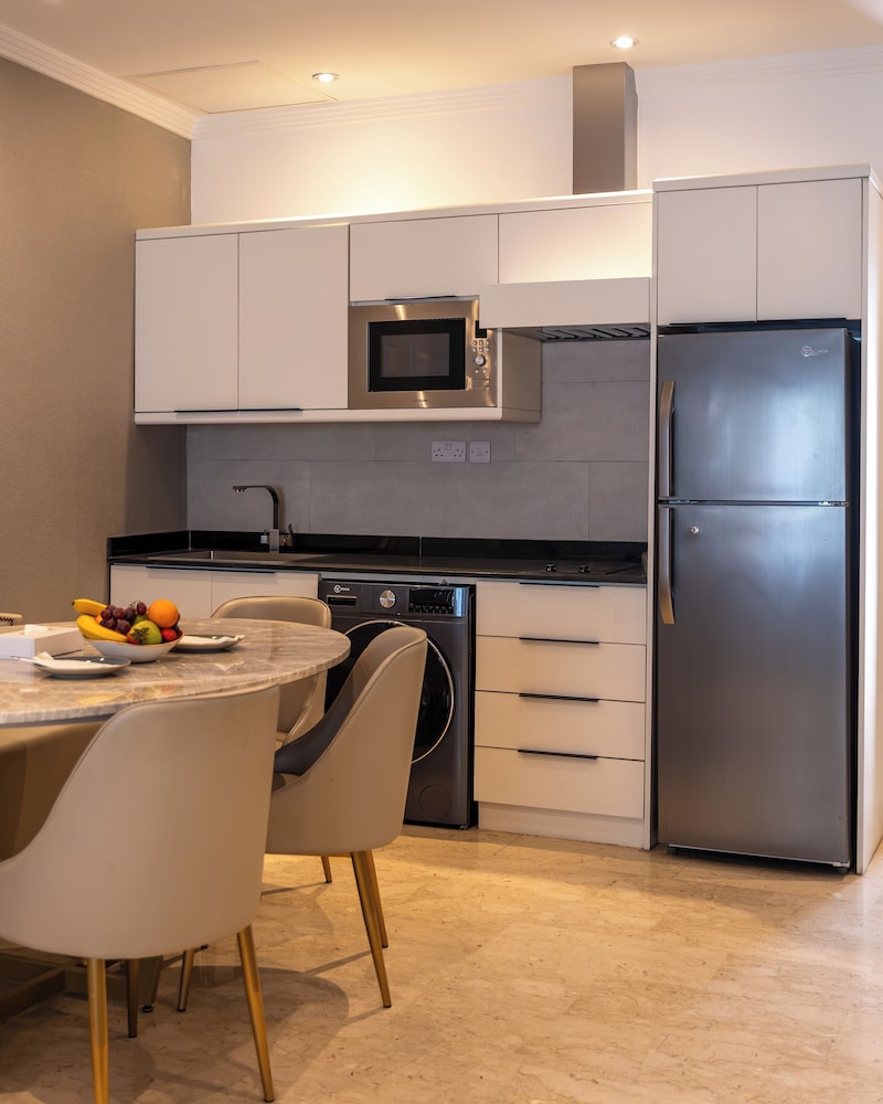 Two Bedroom Suite with Kitchen - Photo 1