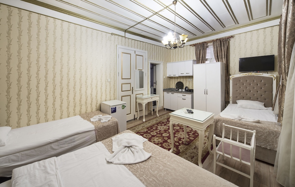 Deluxe Suite, 1 Bedroom, Kitchen photo 1