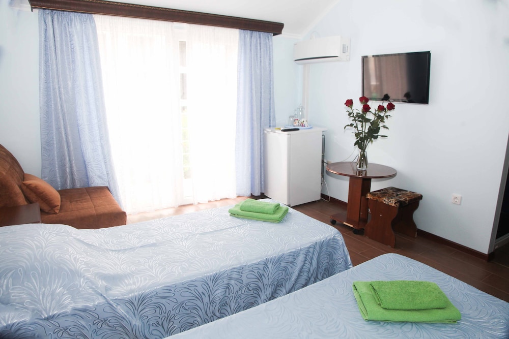 Standard Double Or Twin Room, Balcony photo 2