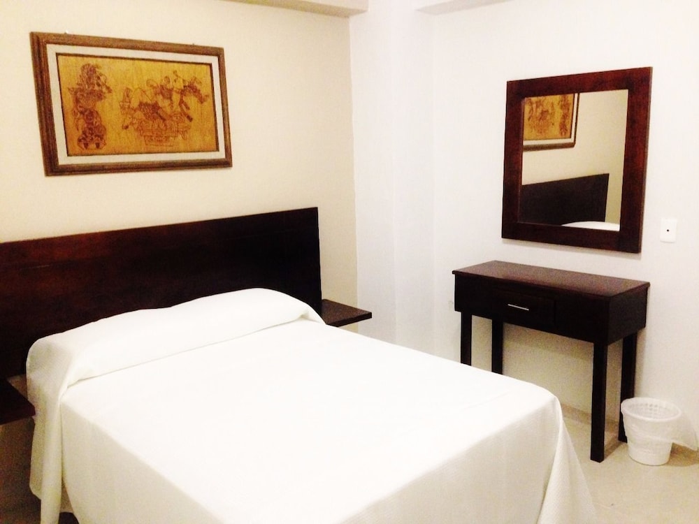 Economy Double Room (Fan)
