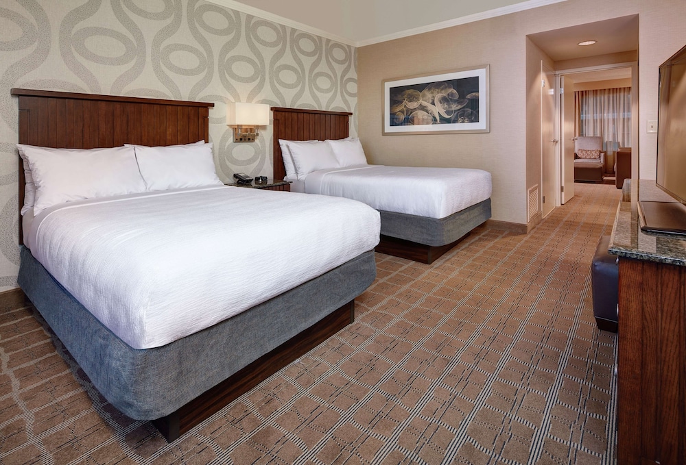 Suite, Multiple Beds - Photo 1