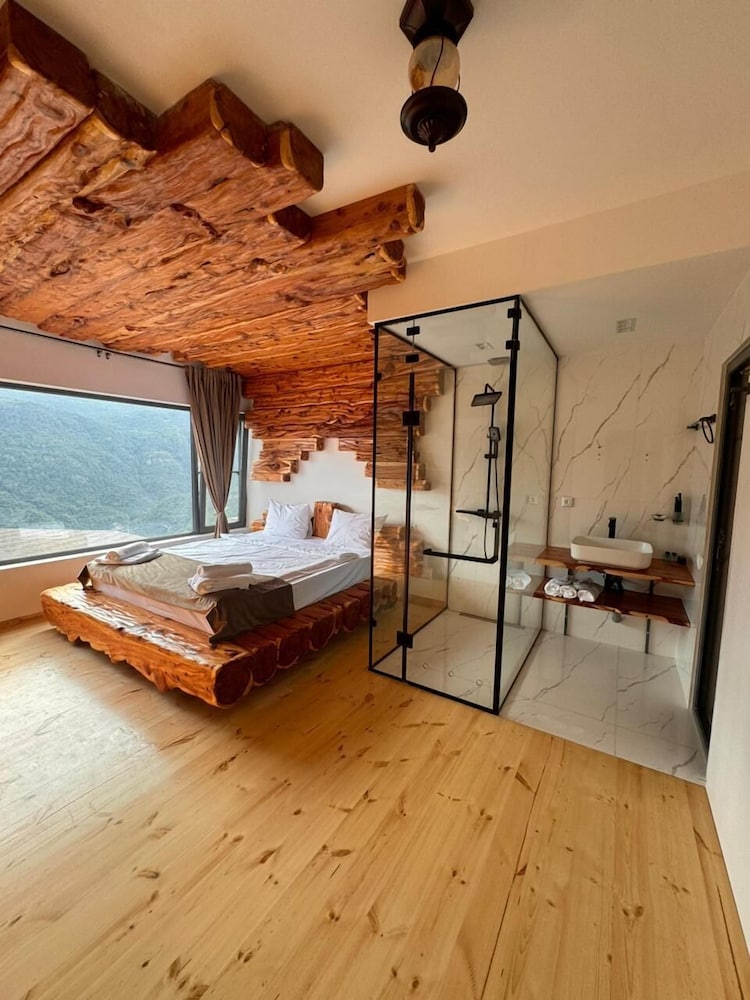 Panoramic Chalet, Balcony, Mountain View photo 1