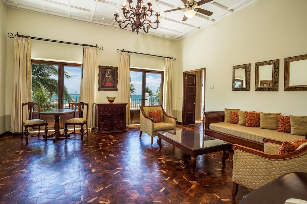 Preferred Club Hacienda Presidencial Suite