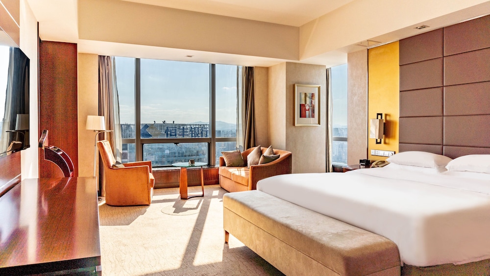 Suite, 1 Bedroom - Photo 8