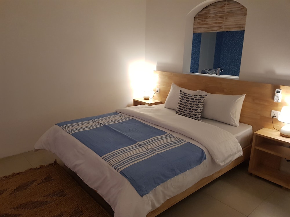 Junior Double Room, 1 Queen Bed with Sofa bed, Non Smoking, Garden View photo 2