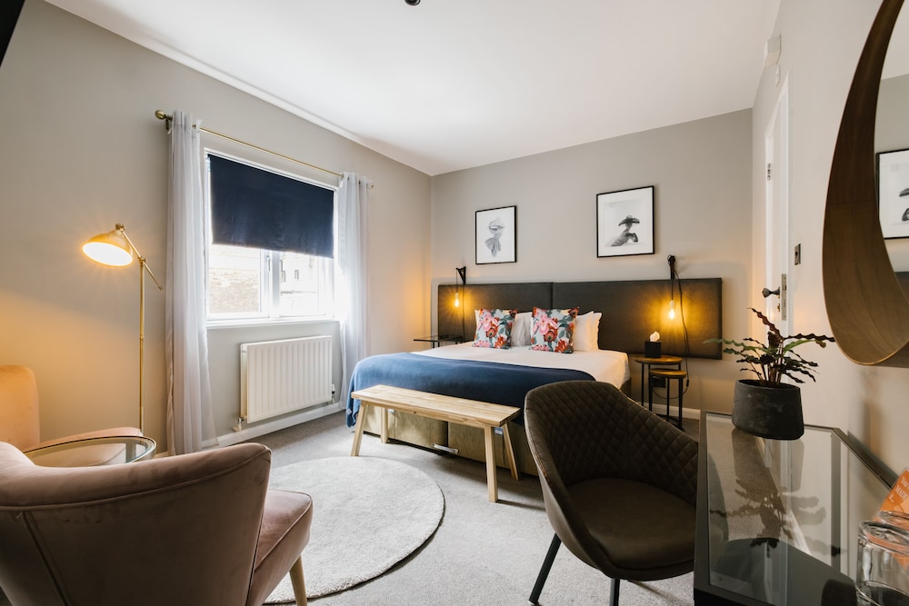 Triple En-Suite