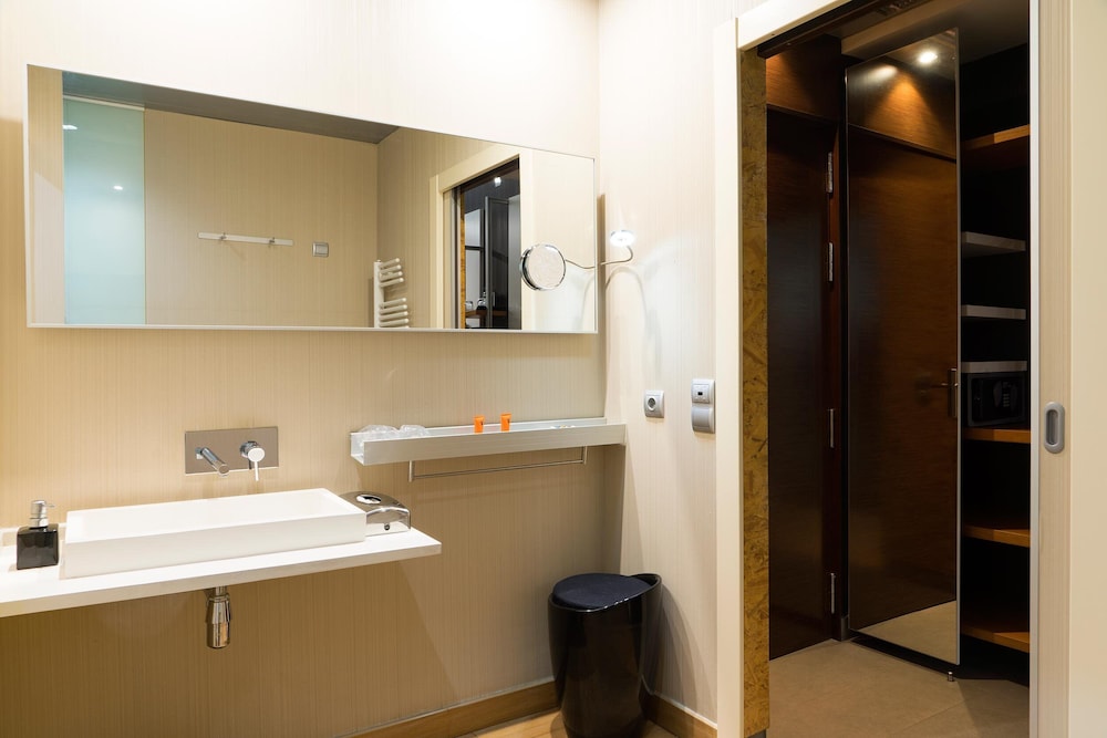 Superior Double Room - Photo 3