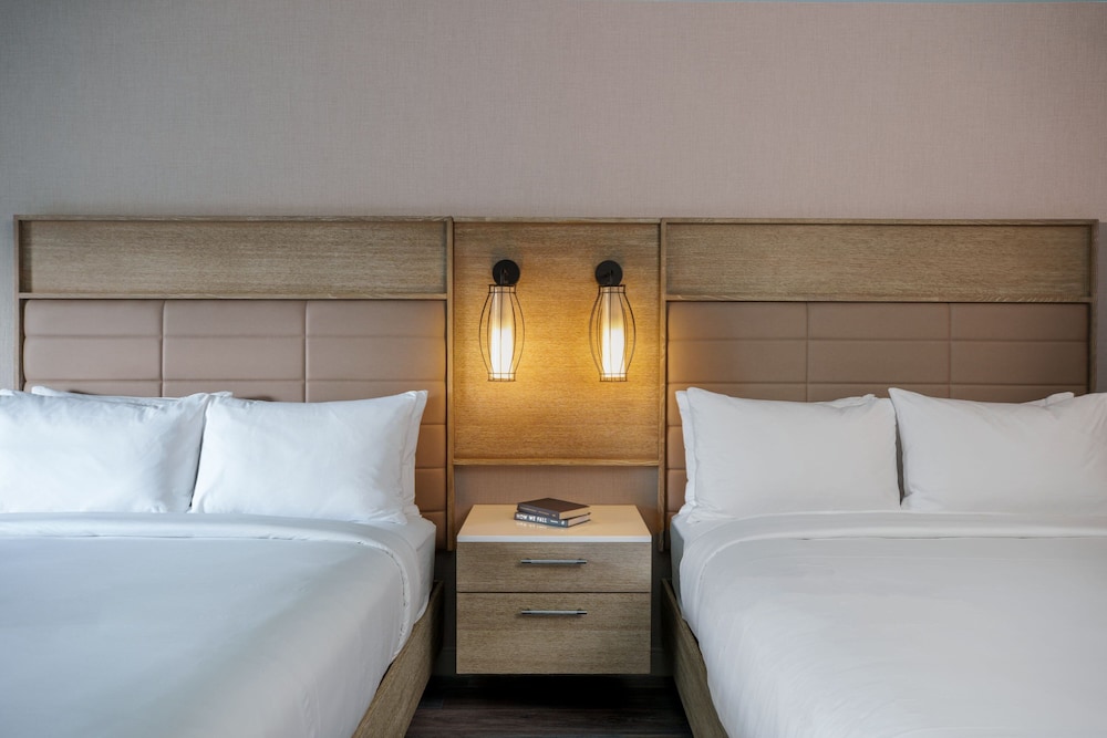 Deluxe Room, 2 Queen Beds, Terrace - Photo 2