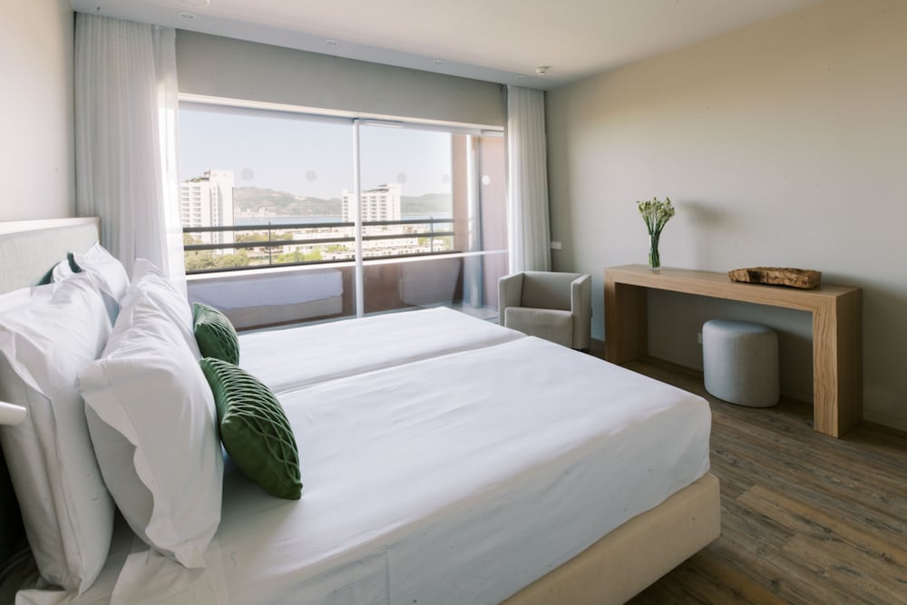Suite, 2 Bedrooms, Sea View photo 2