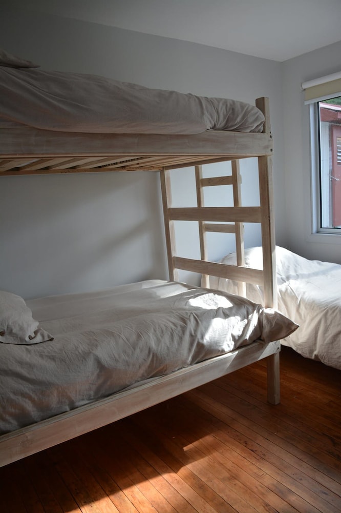 Luxury House, Multiple Beds, Non Smoking photo 2