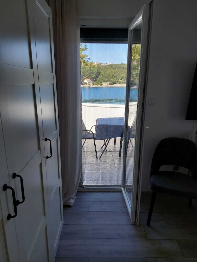 House, 2 Bedrooms, Balcony, Ocean View photo 3