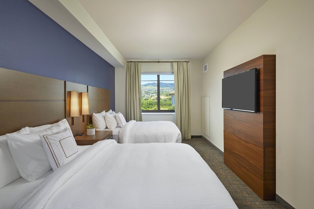 Suite, 1 Bedroom (Mobility Accessible, Tub) photo 3