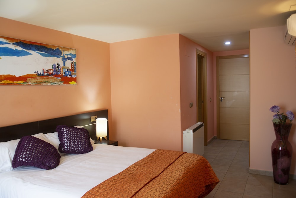 Standard Double Room, Balcony, City View photo 3