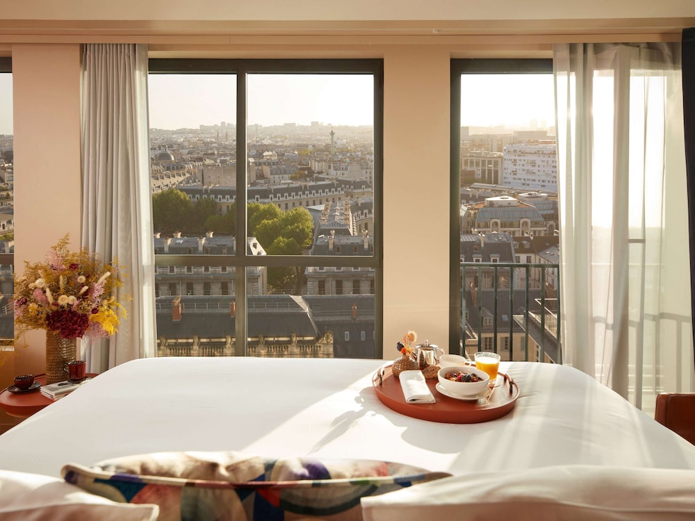 Studio Balcony, Suite junior d&rsquo;angle, Balcon, 1 grand lit, Etage élevé, Vue sur Paris