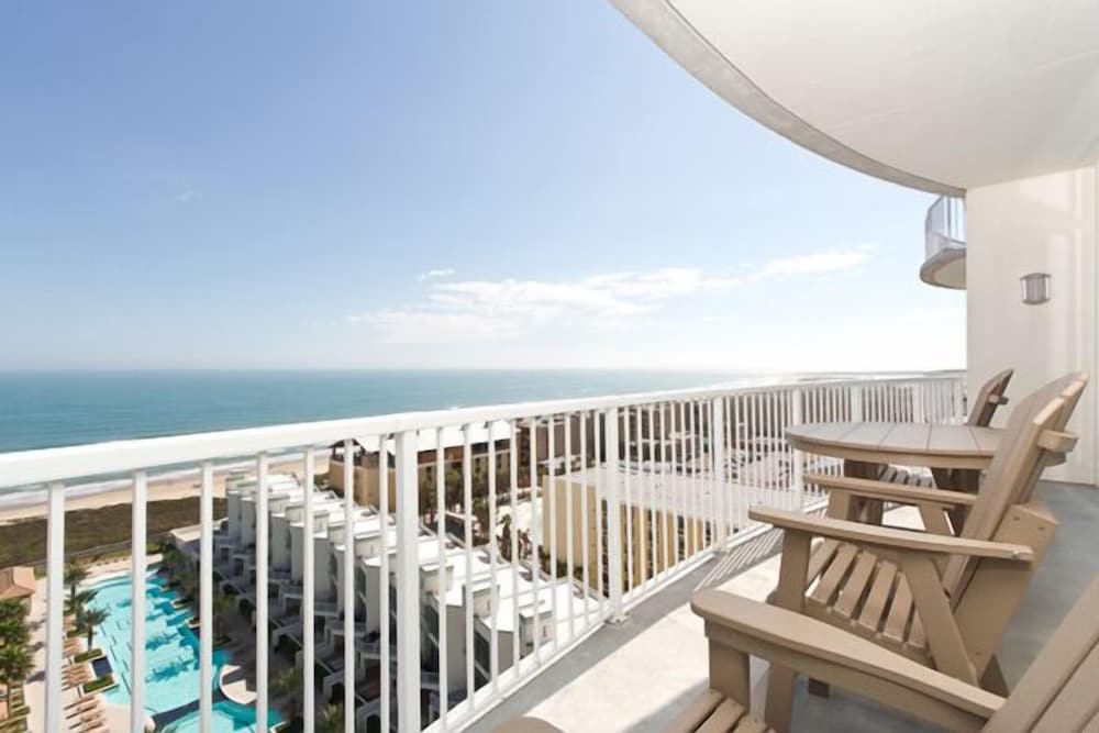 Condo, 3 Bedrooms, 2 Bathrooms, Beach View photo 1
