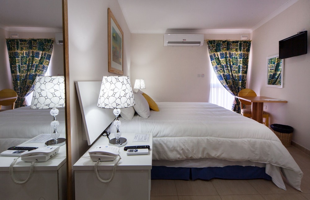 Standard Double or Twin Room photo 2