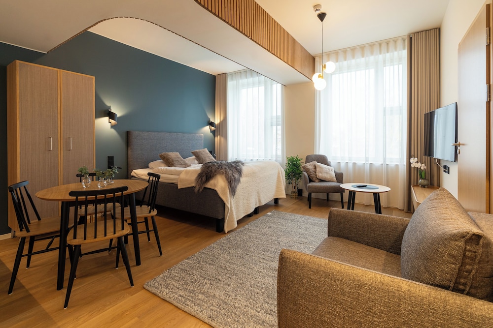 Family Suite, City View