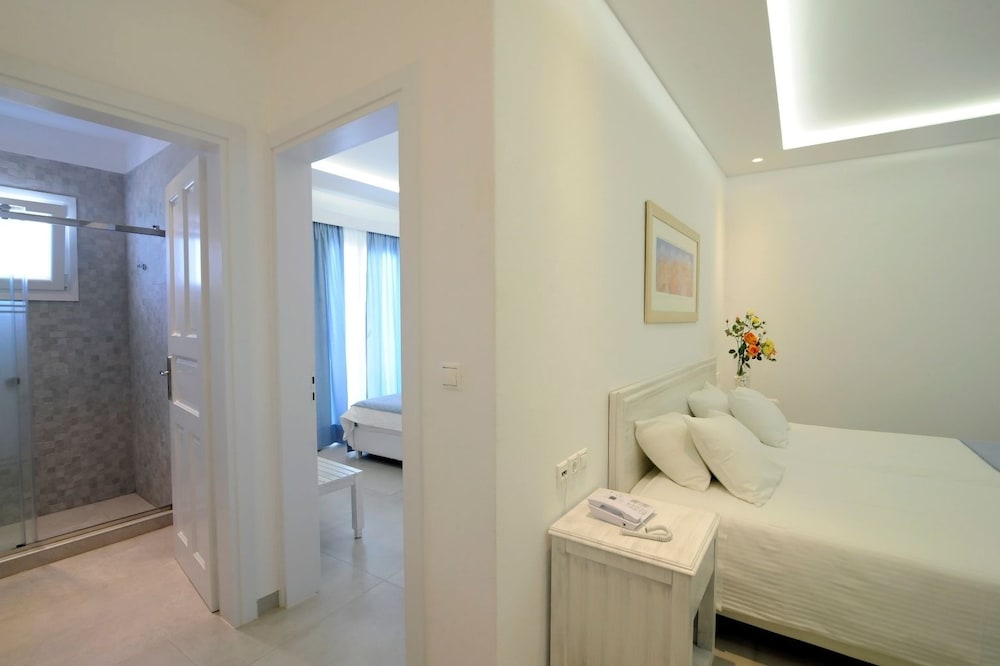Family Room, Sea View photo 2