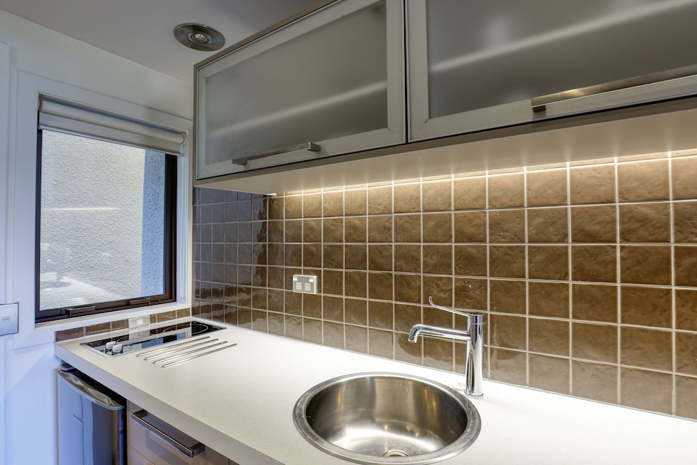 Studio Suite- King - Photo 8