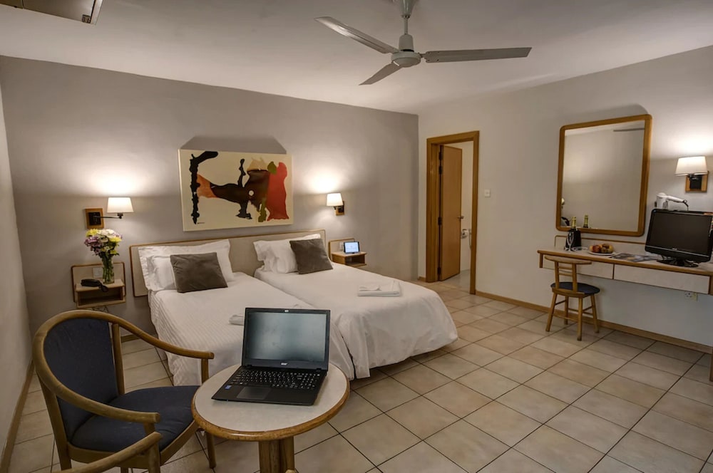 Double or Twin Room photo 2