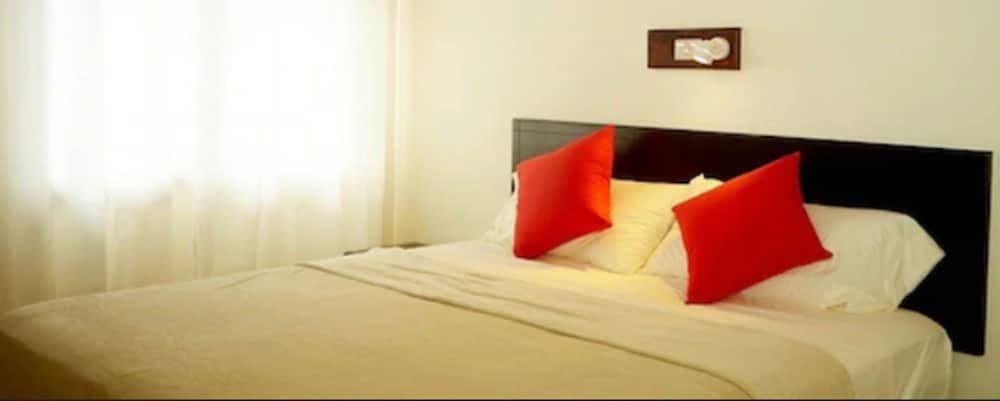 Double Room, 1 Queen Bed photo 1