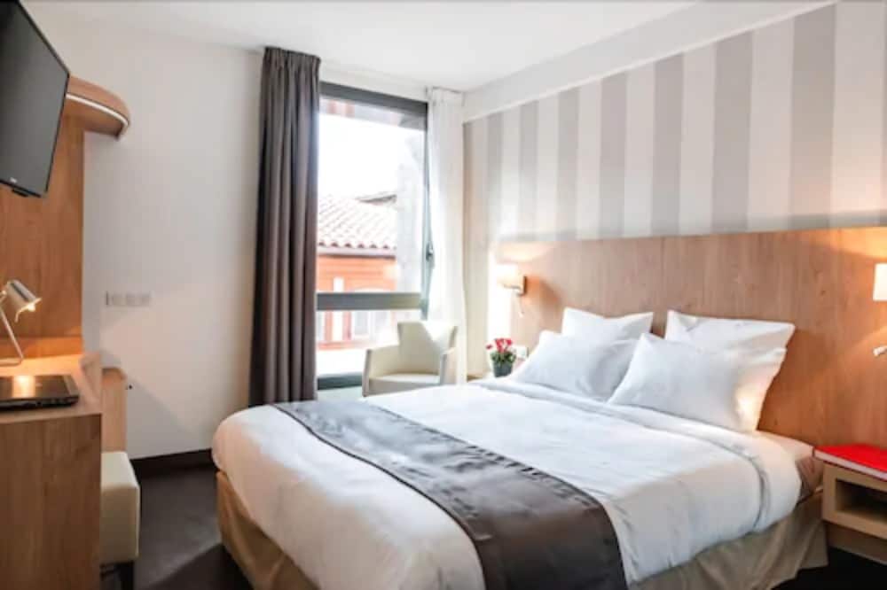 Standard Double Room - Photo 3