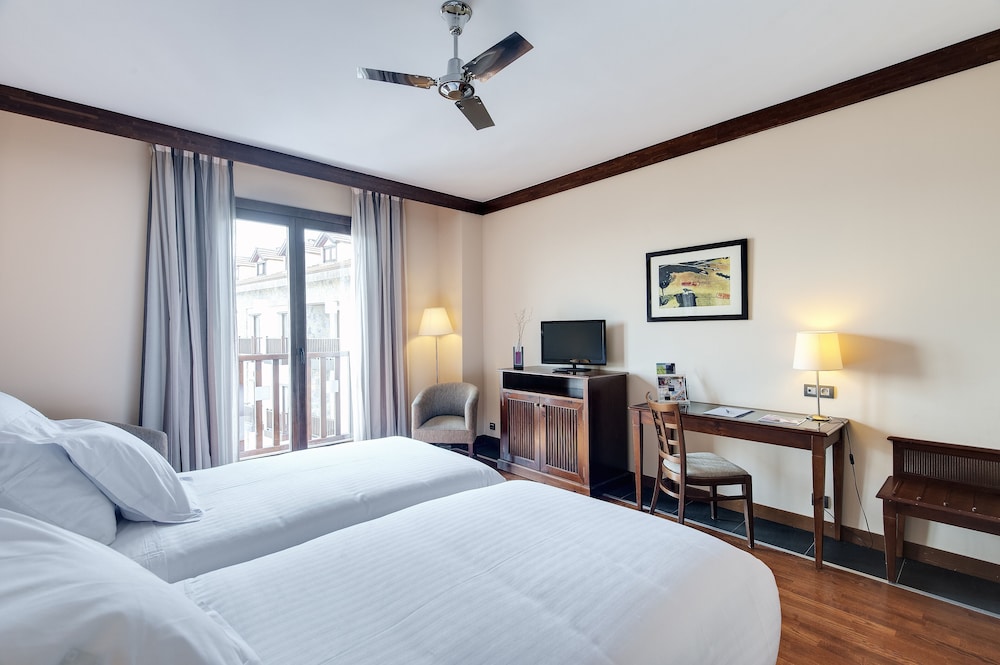 Superior Double Room - Photo 3