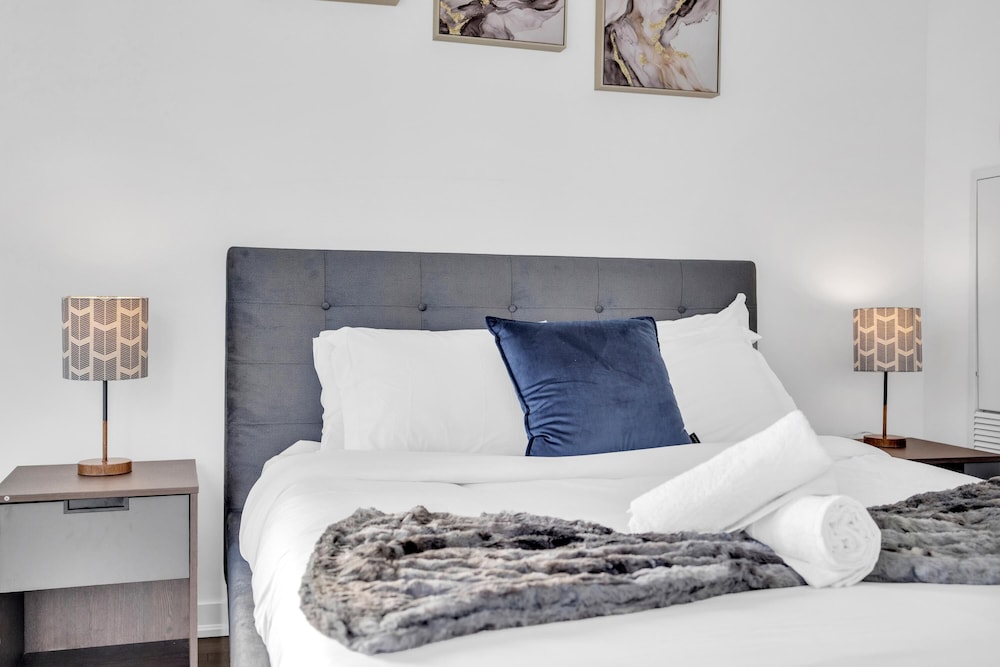 Premier Apartment, Multiple Beds, Balcony, Lake View
