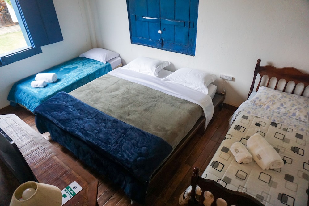 Standard Triple Room, Multiple Beds, Lake View photo 1