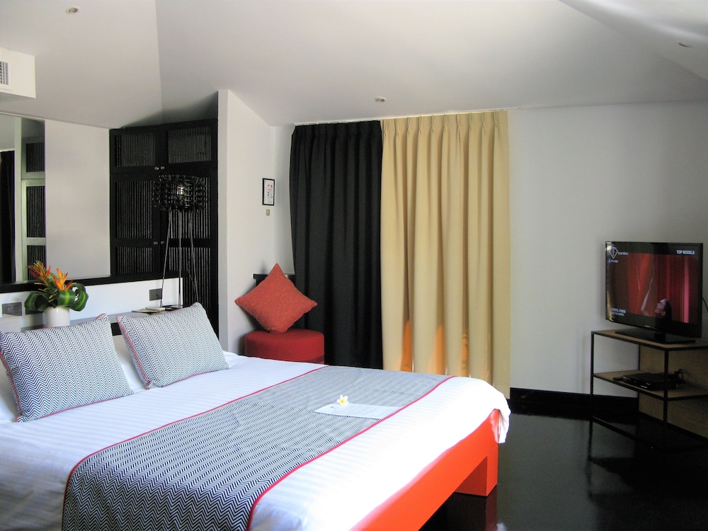 Garden Jacuzzi Villa photo 2