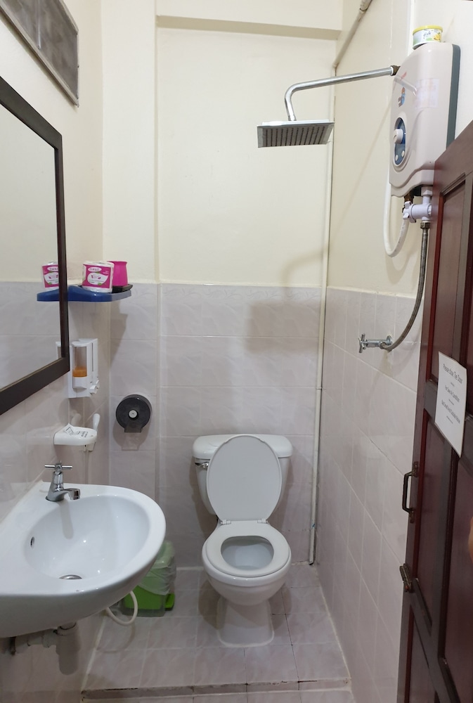 Standard Double Room (No Breakfast) photo 2