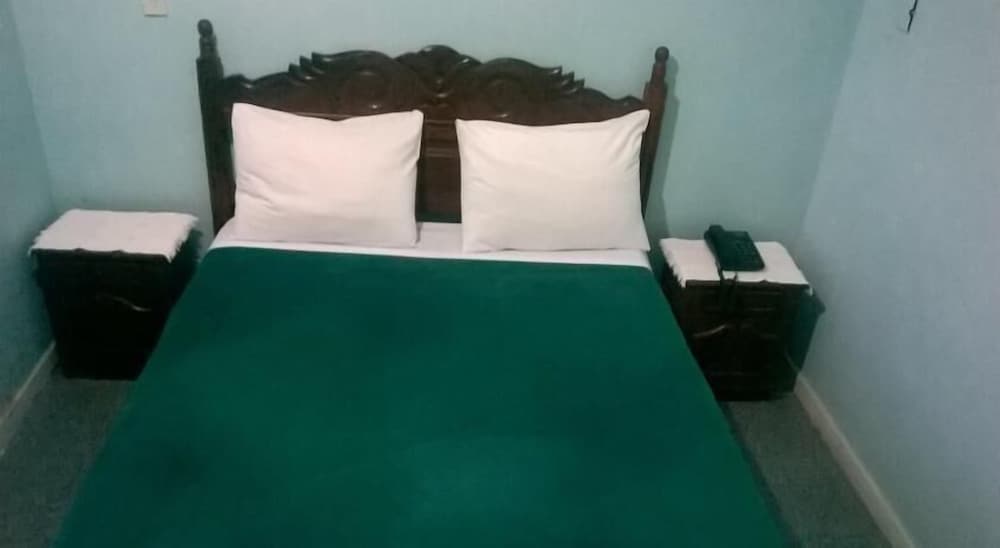 Standard Double Room photo 3