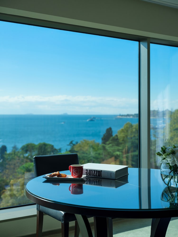 Room, 1 Bedroom (Residence, Bosphorus View) thumbnail 6