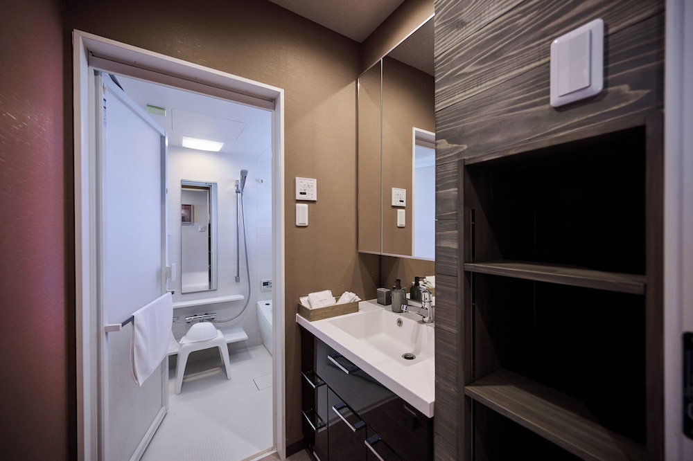 Luxury Condo photo 3
