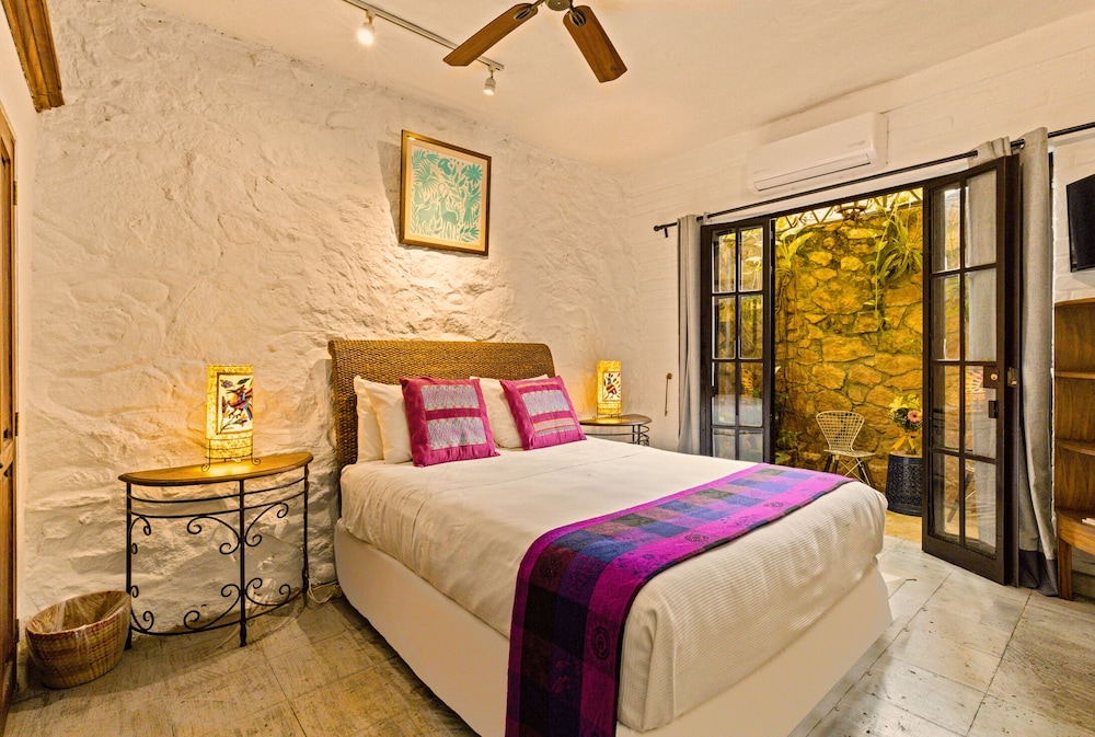 Standard Double Room, Ensuite (Suite 79) photo 3