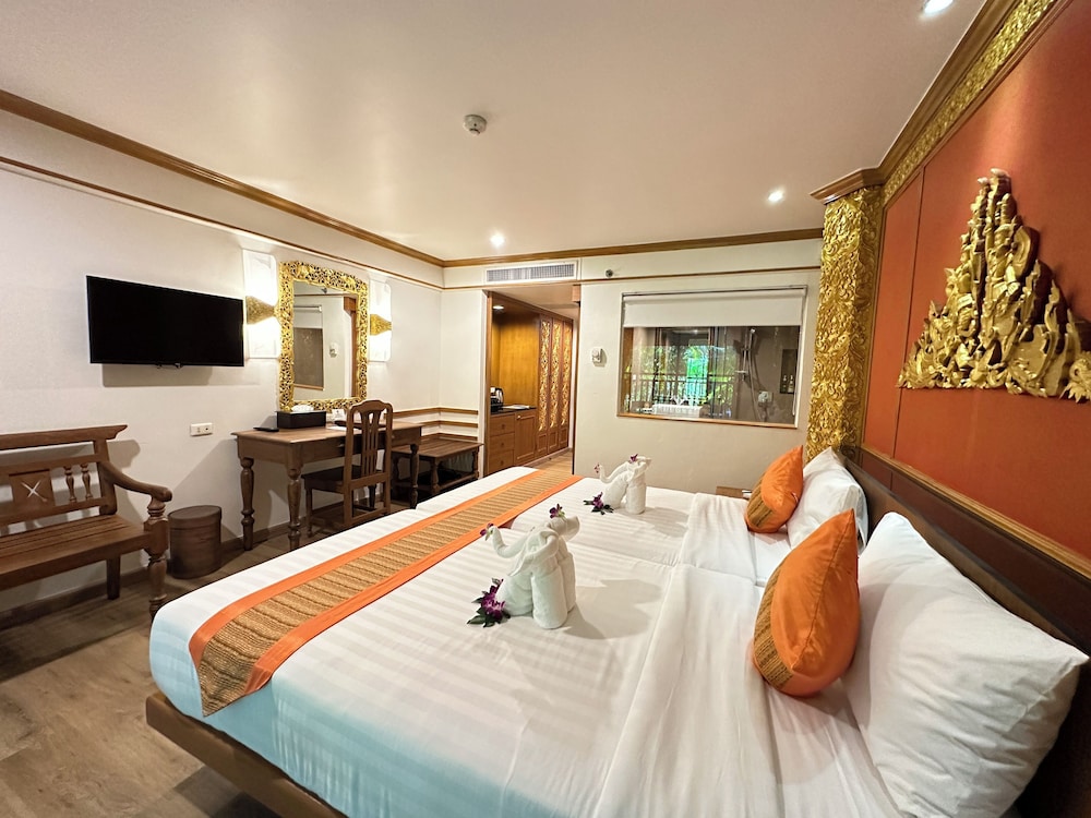 Deluxe Room - Photo 2