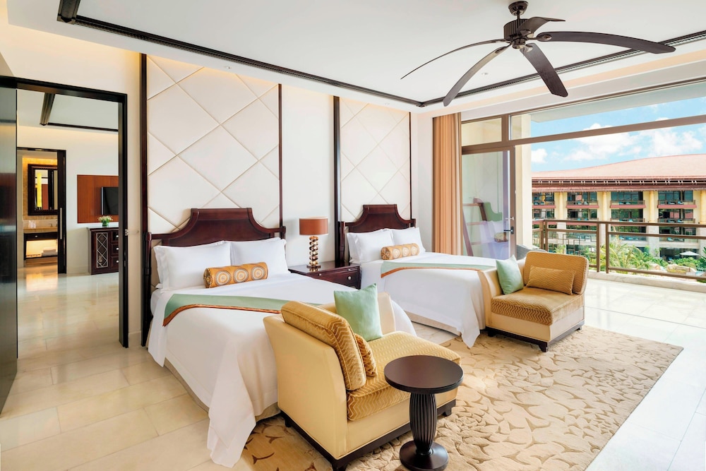 Grand Room, 2 Queen Beds, Smoking, Harbor View - Photo 1