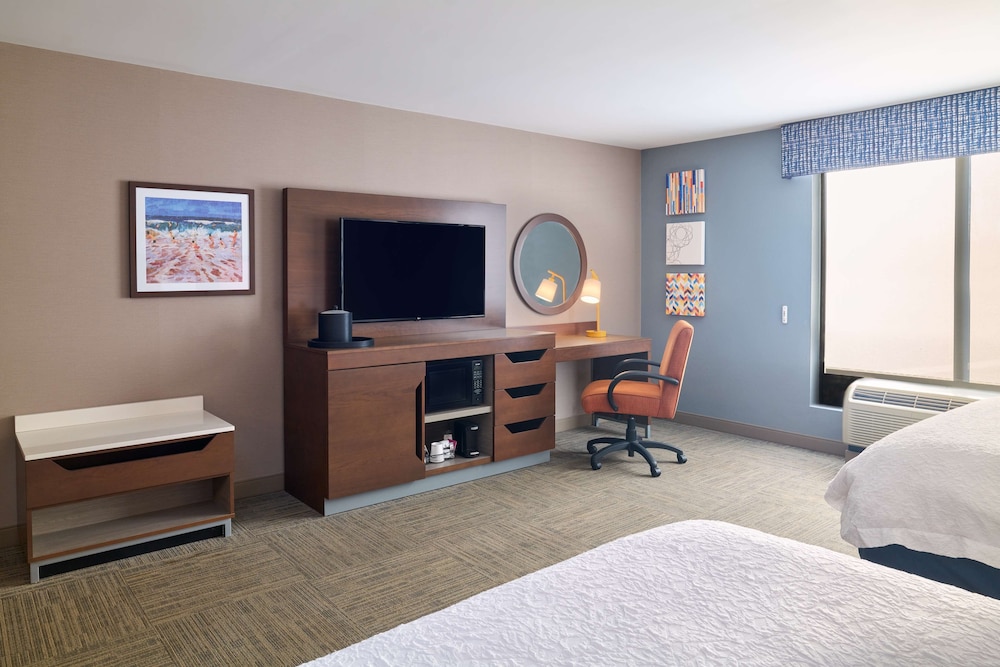Room, 2 Double Beds, Accessible - Photo 3