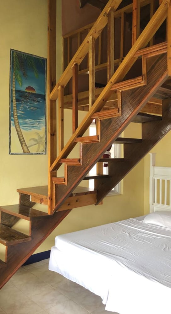 Standard Room, 1 King Bed photo 1